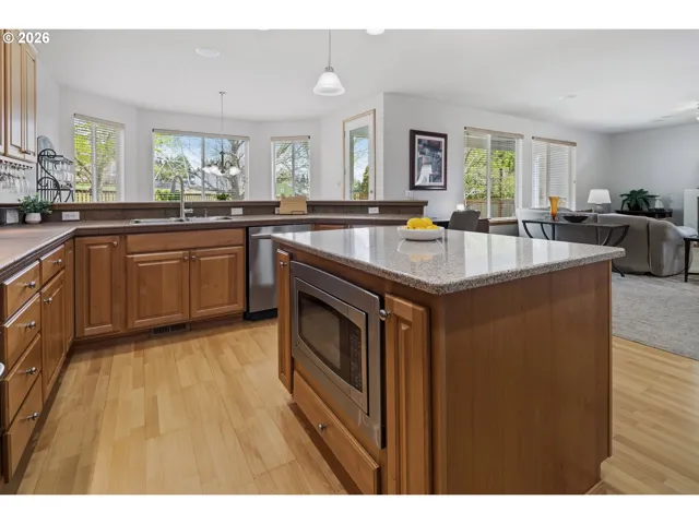 Kitchen-Island