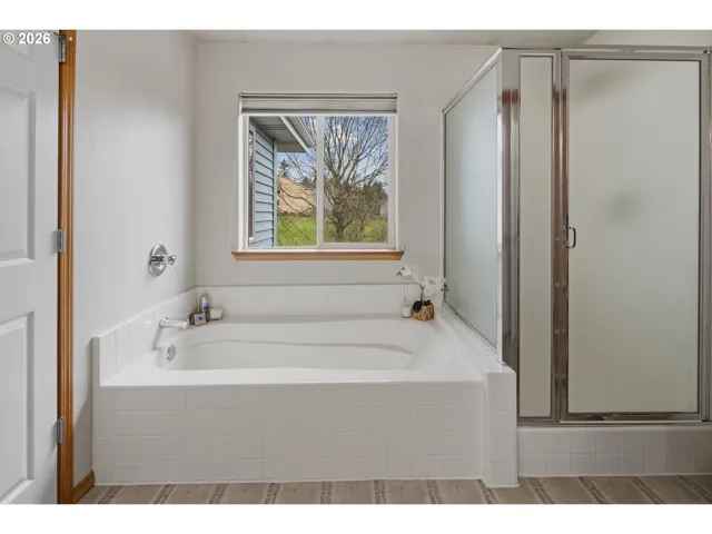 Owner's Suite Bathroom-Garden Tub