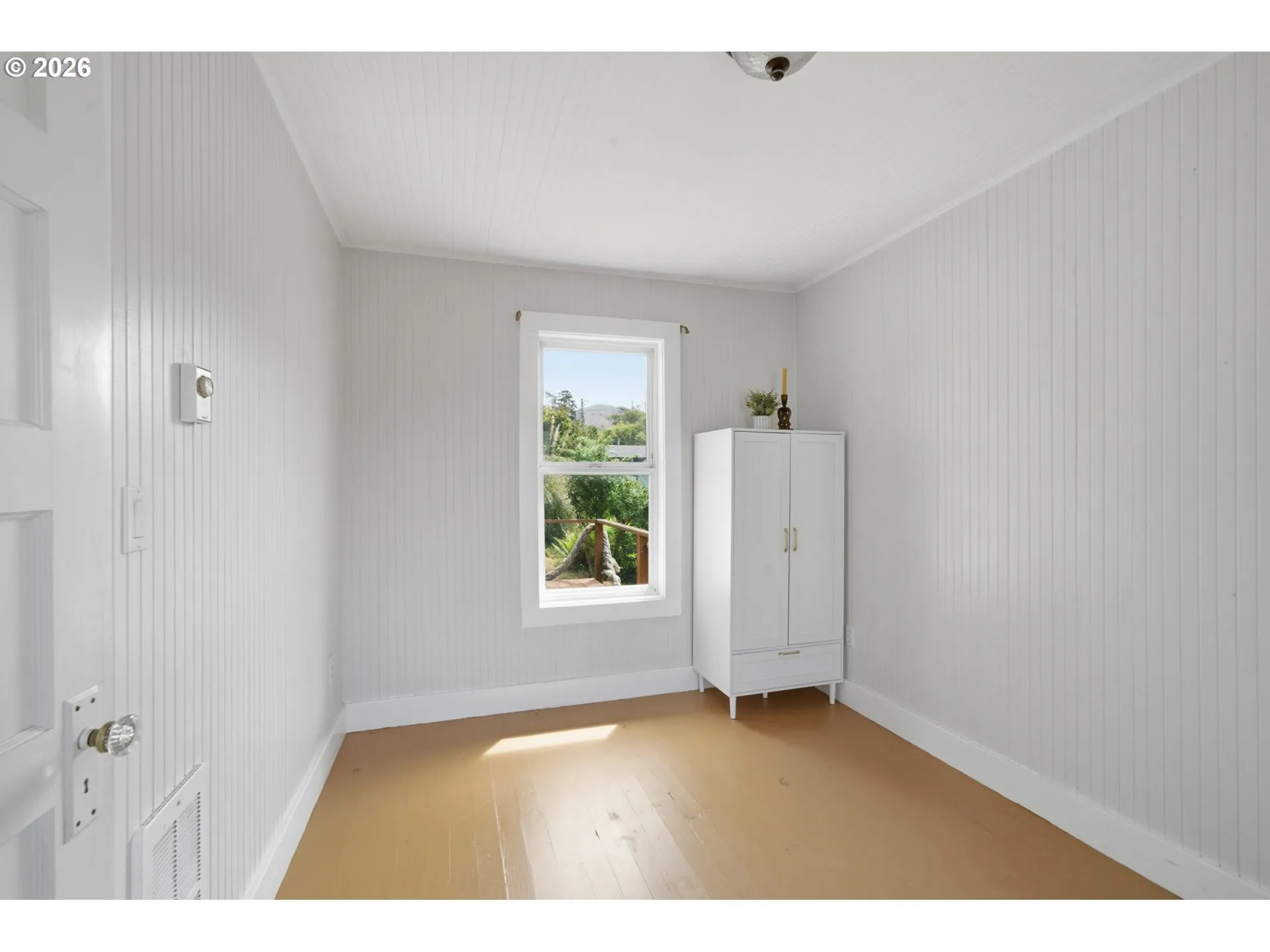 Bedroom, Primary