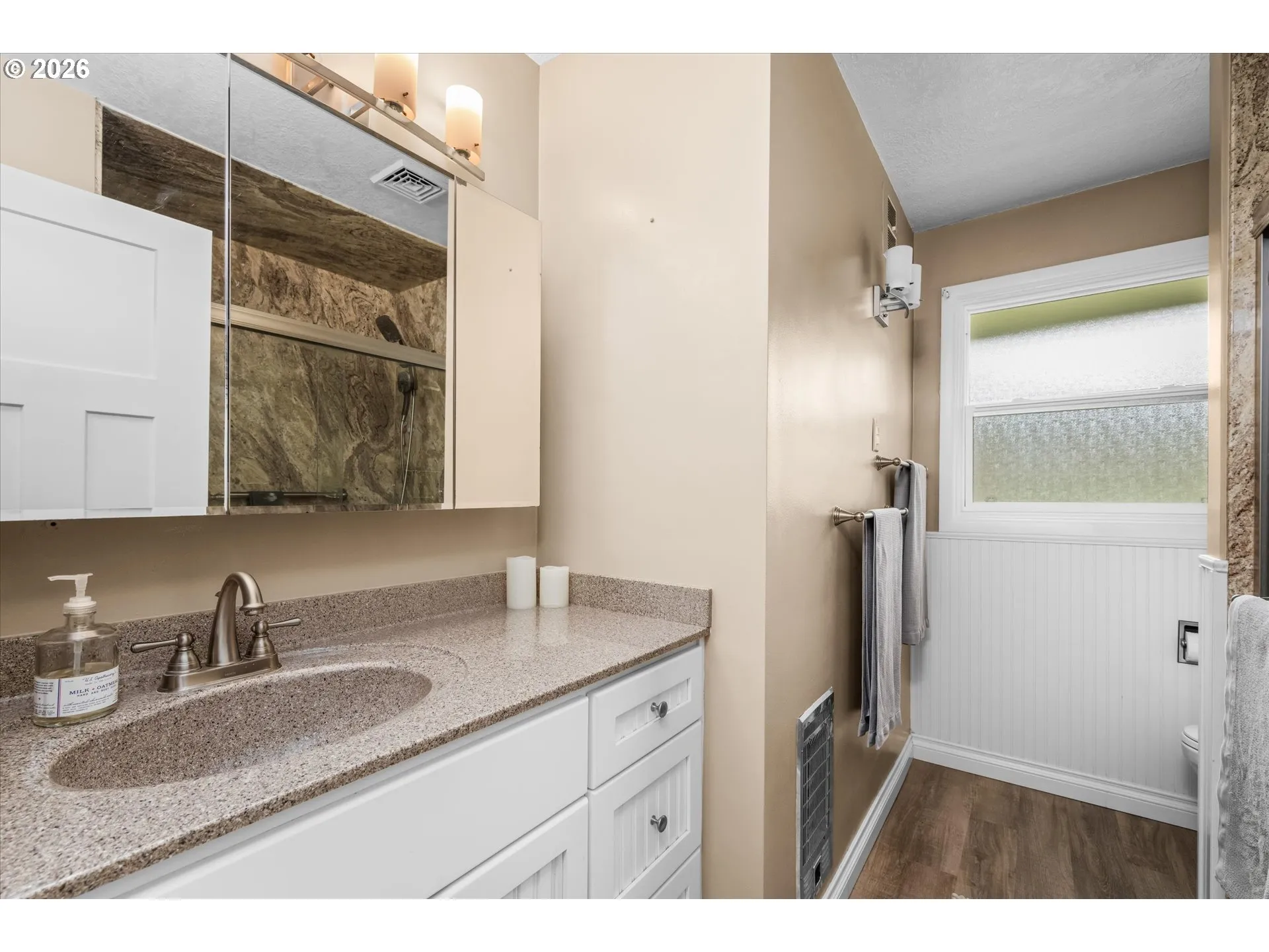 Bathroom-Walk in Shower