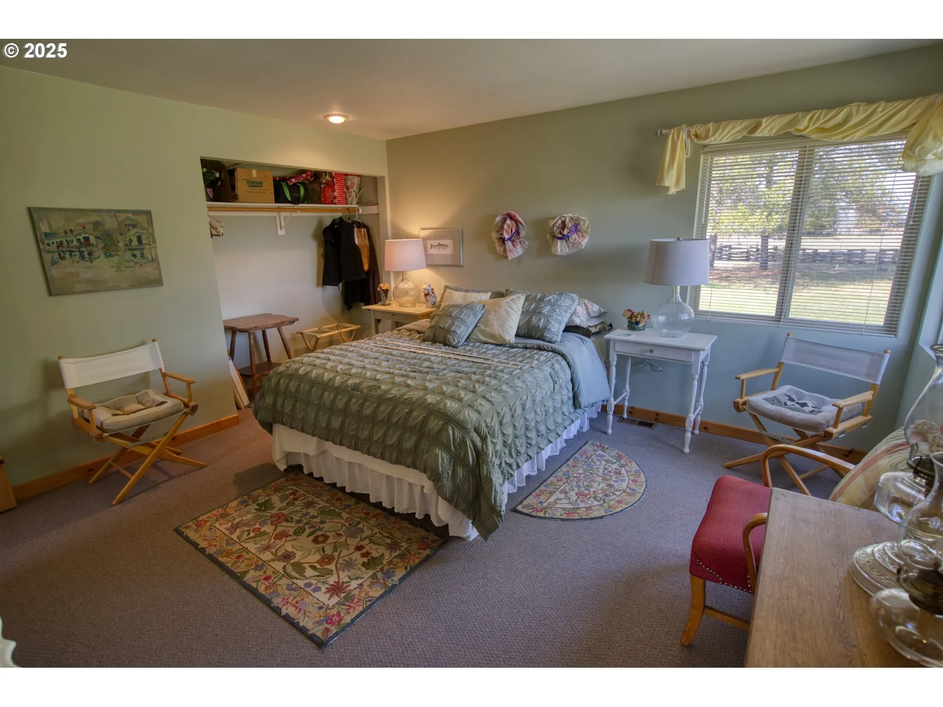 Bedroom, Primary
