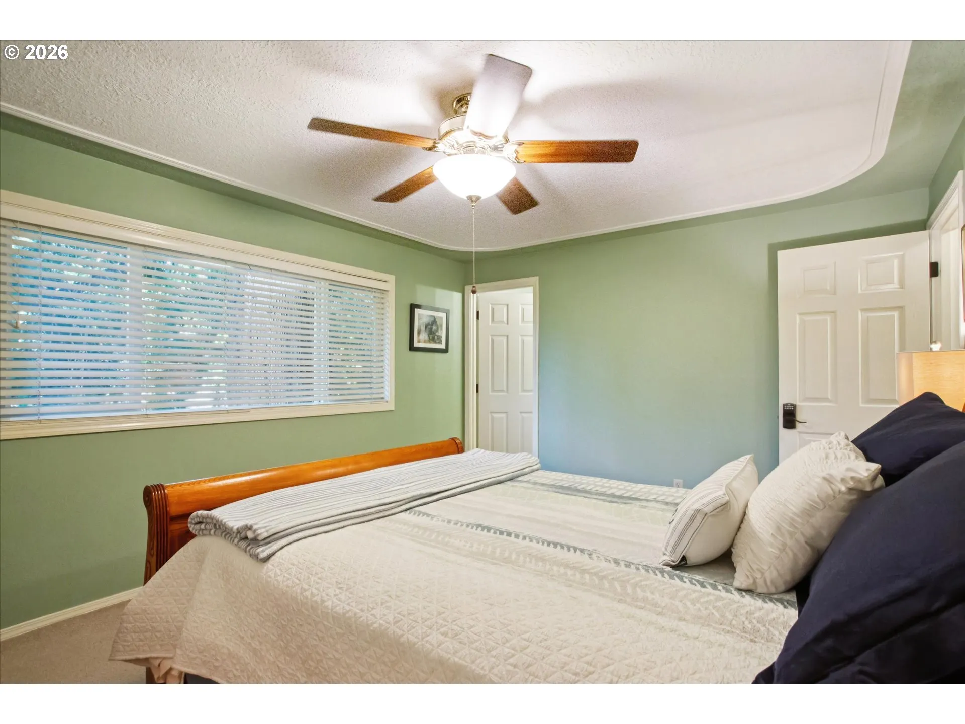 Bedroom, Primary-Upper