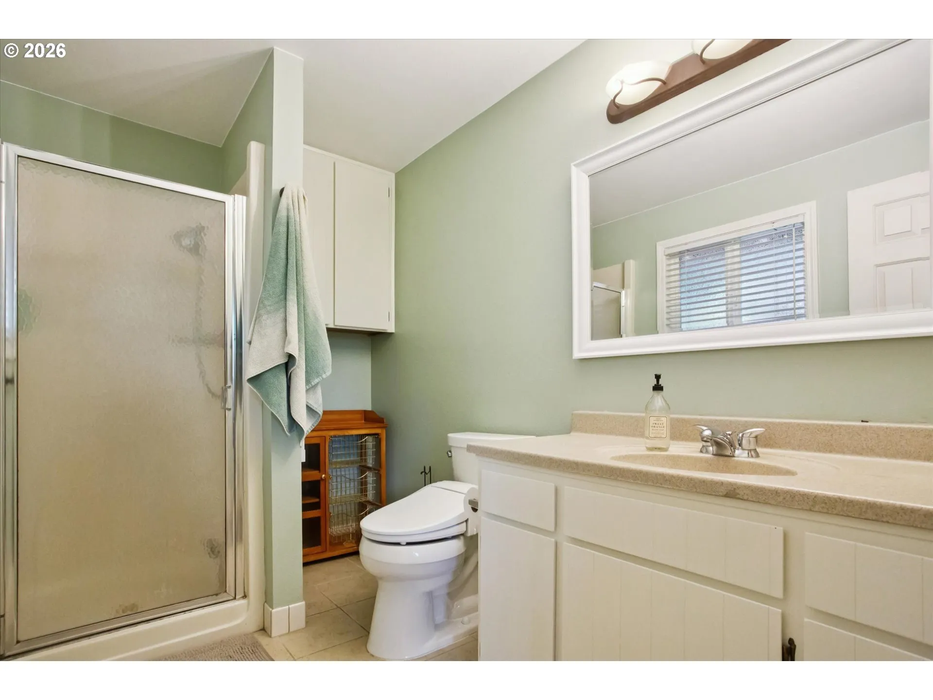Bathroom, Attached