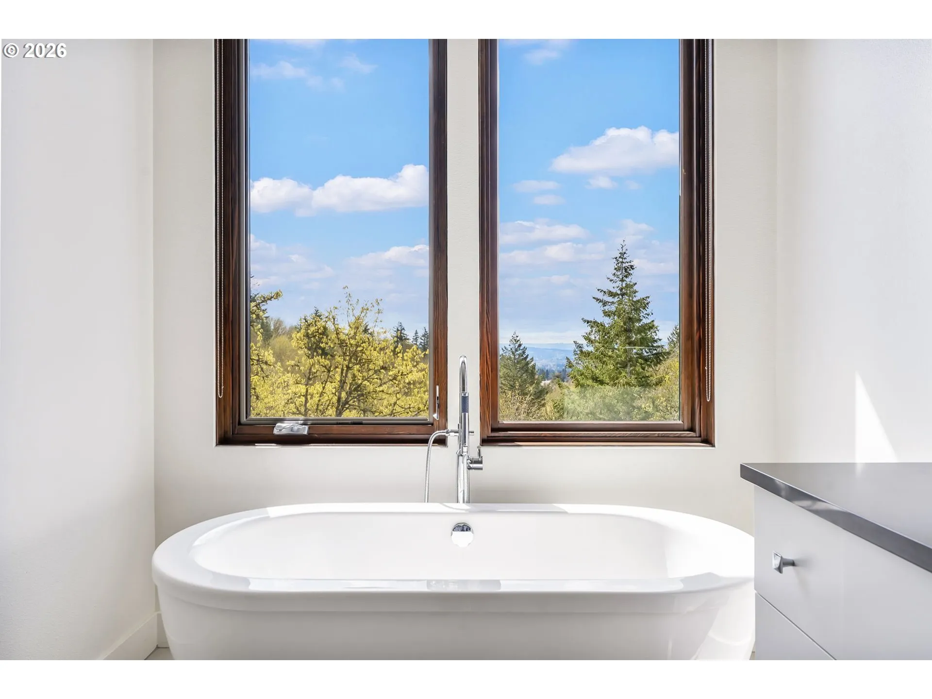 Bedroom, Primary-Upper