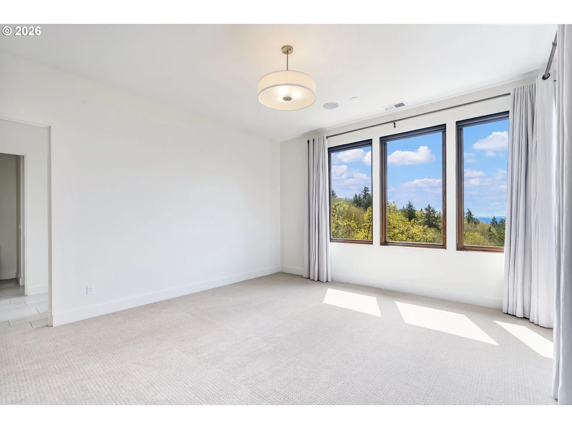 Bedroom, Primary-Upper