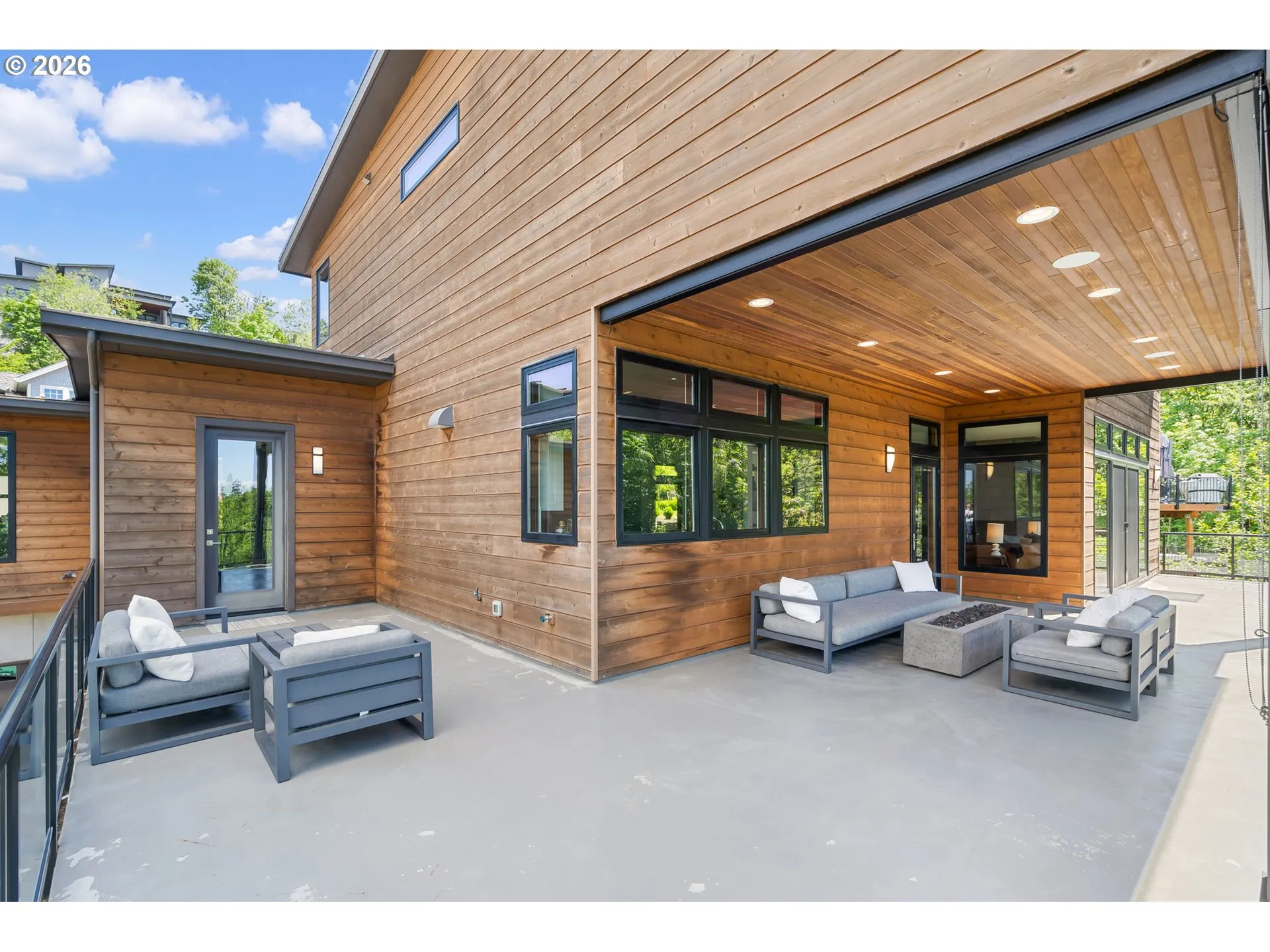 Deck-Main