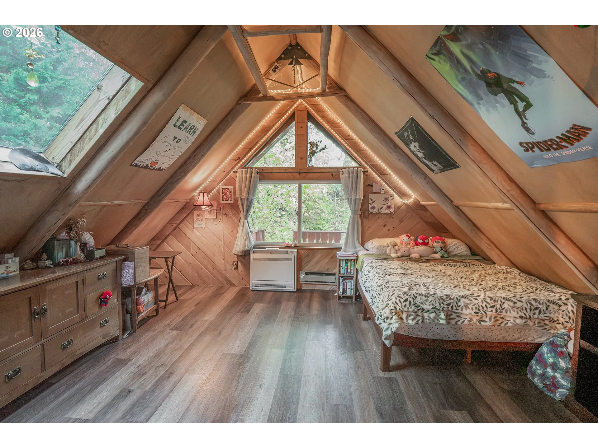Bedroom-Upper