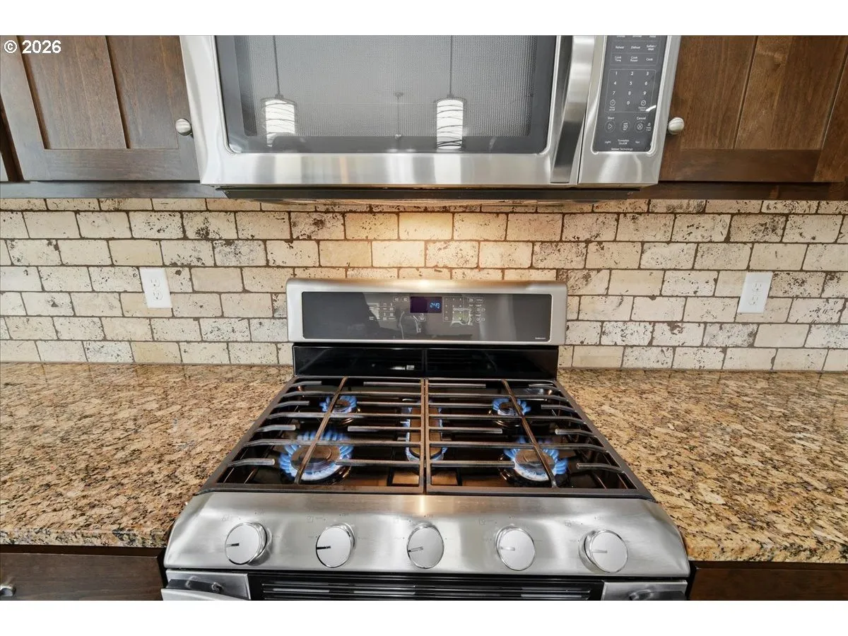 Kitchen-Oven