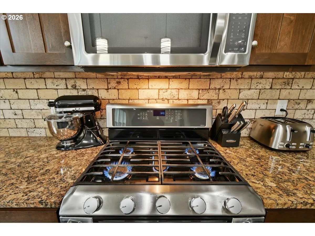 Kitchen-Oven