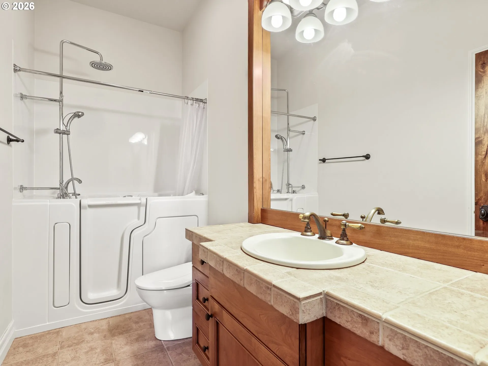 Bathroom-Lower