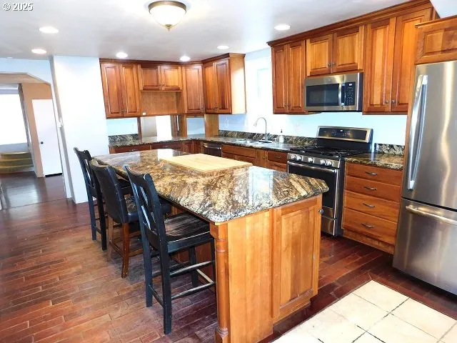 Kitchen-Island