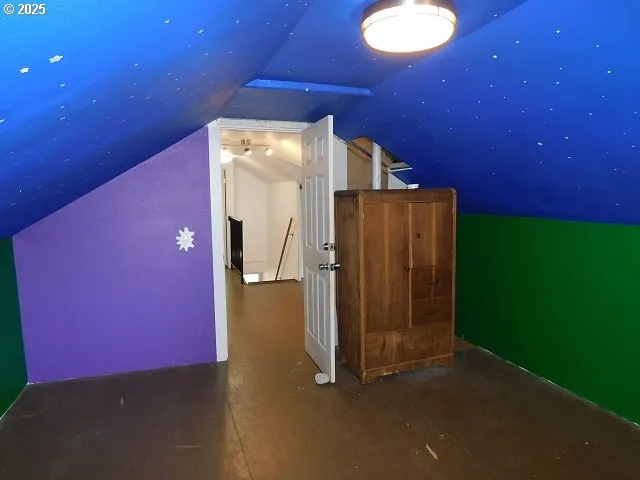 Bedroom-Upper