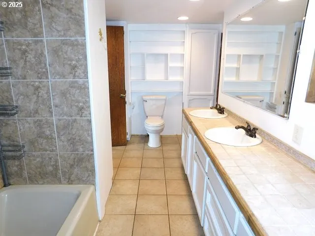 Bathroom-Double Sinks