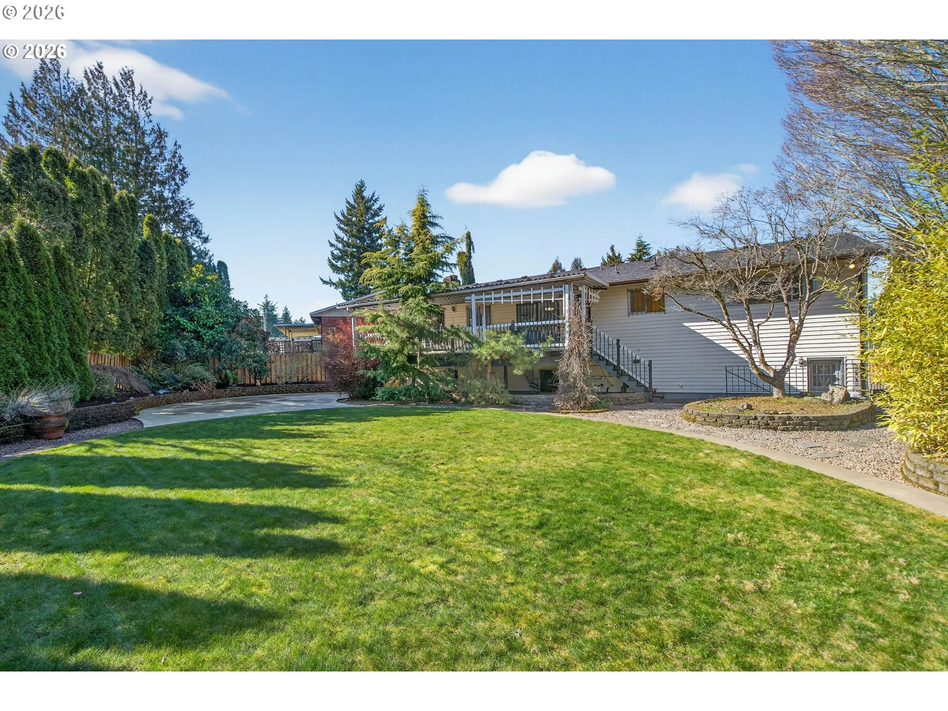 Yard-Back