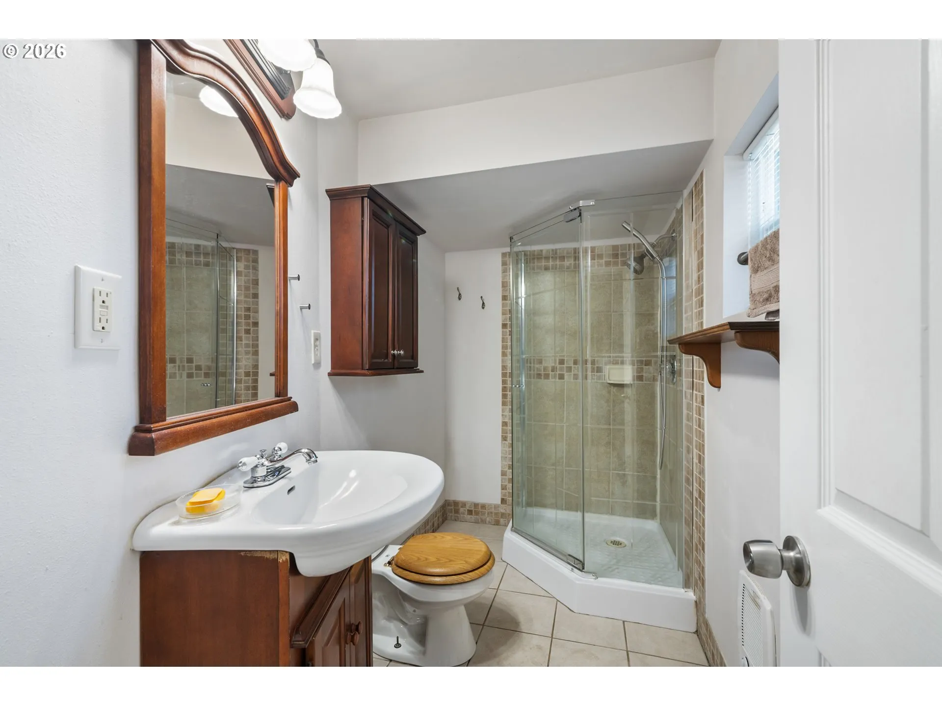 Bathroom-Lower