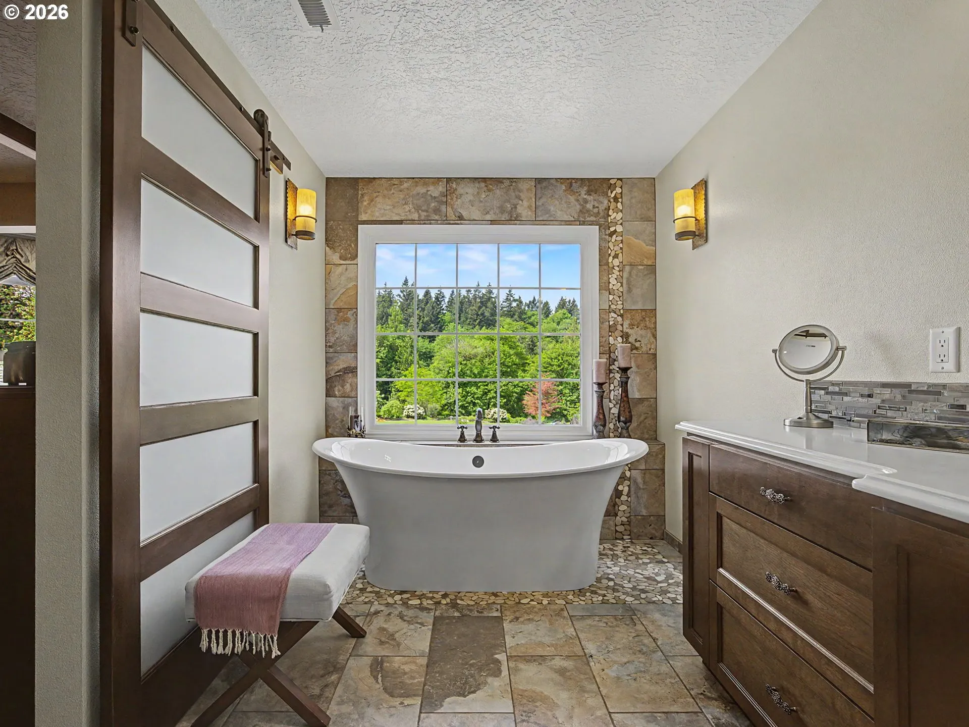 Bathroom-Garden Tub