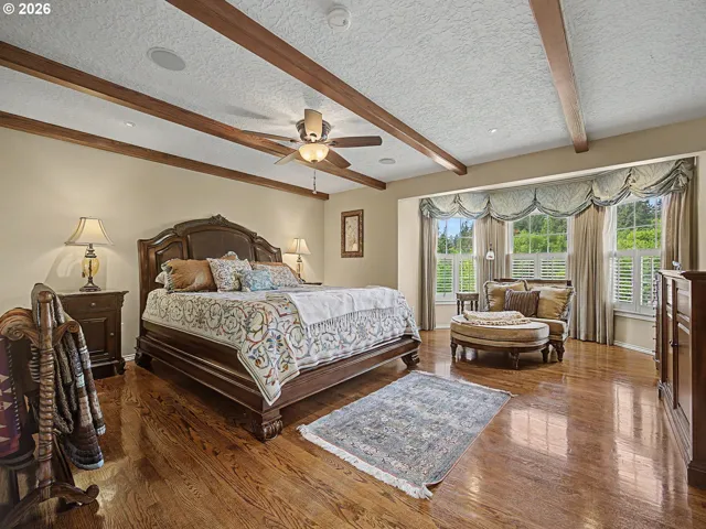 Bedroom, Primary