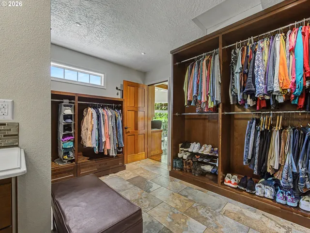 Primary Bedroom-Walk-In Closet