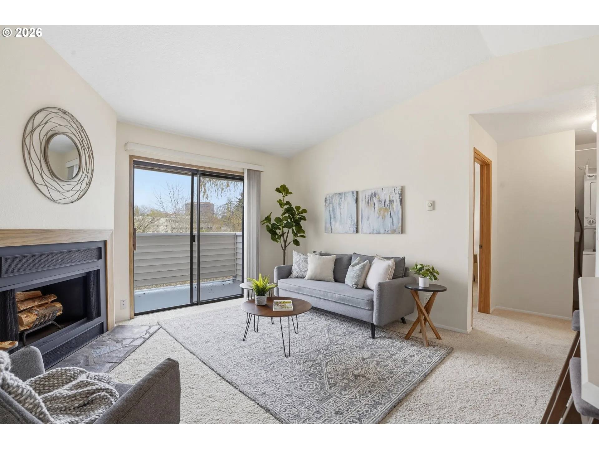 Living Room-Vaulted Ceilings