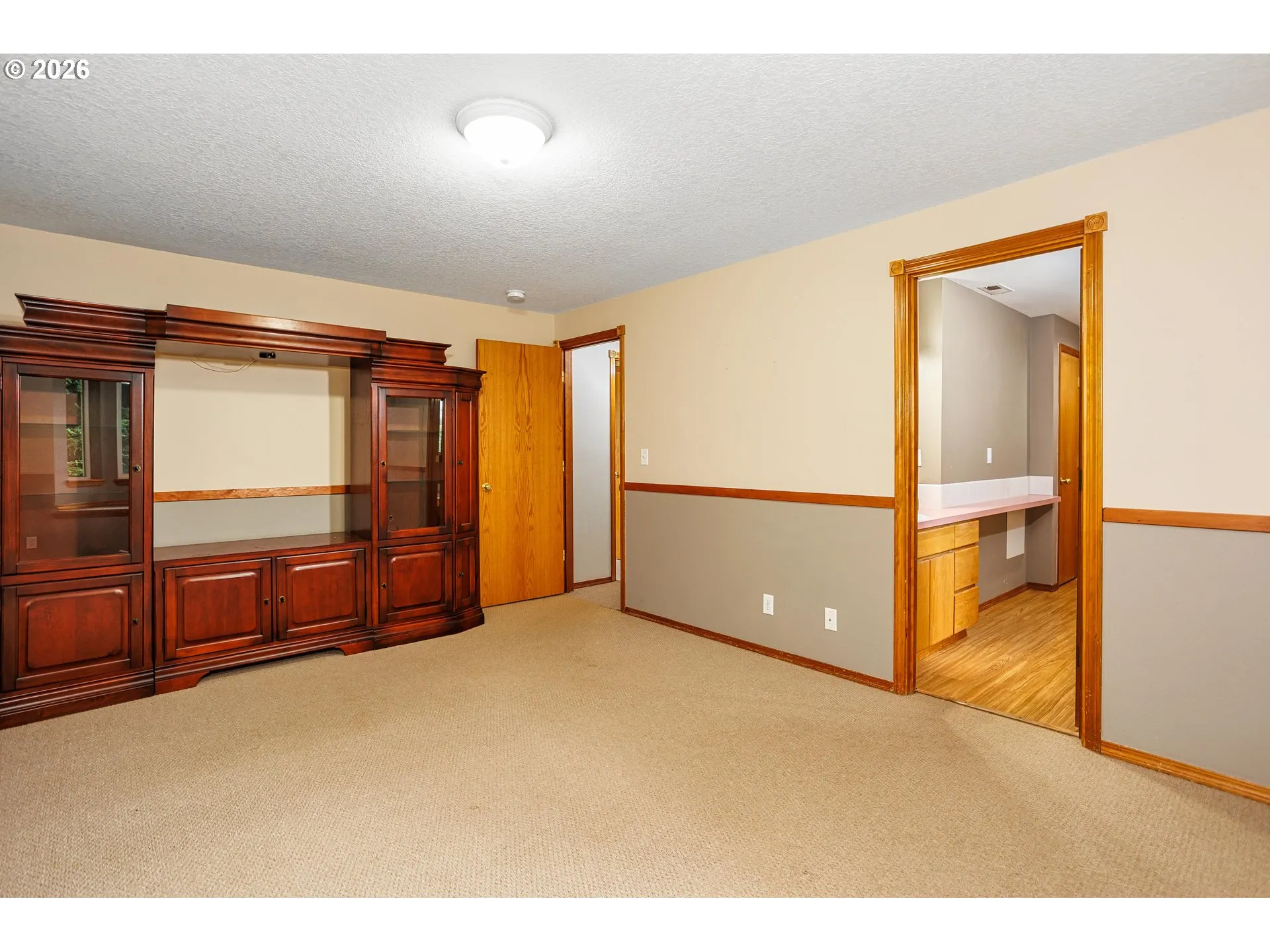 Bedroom, Primary-Upper