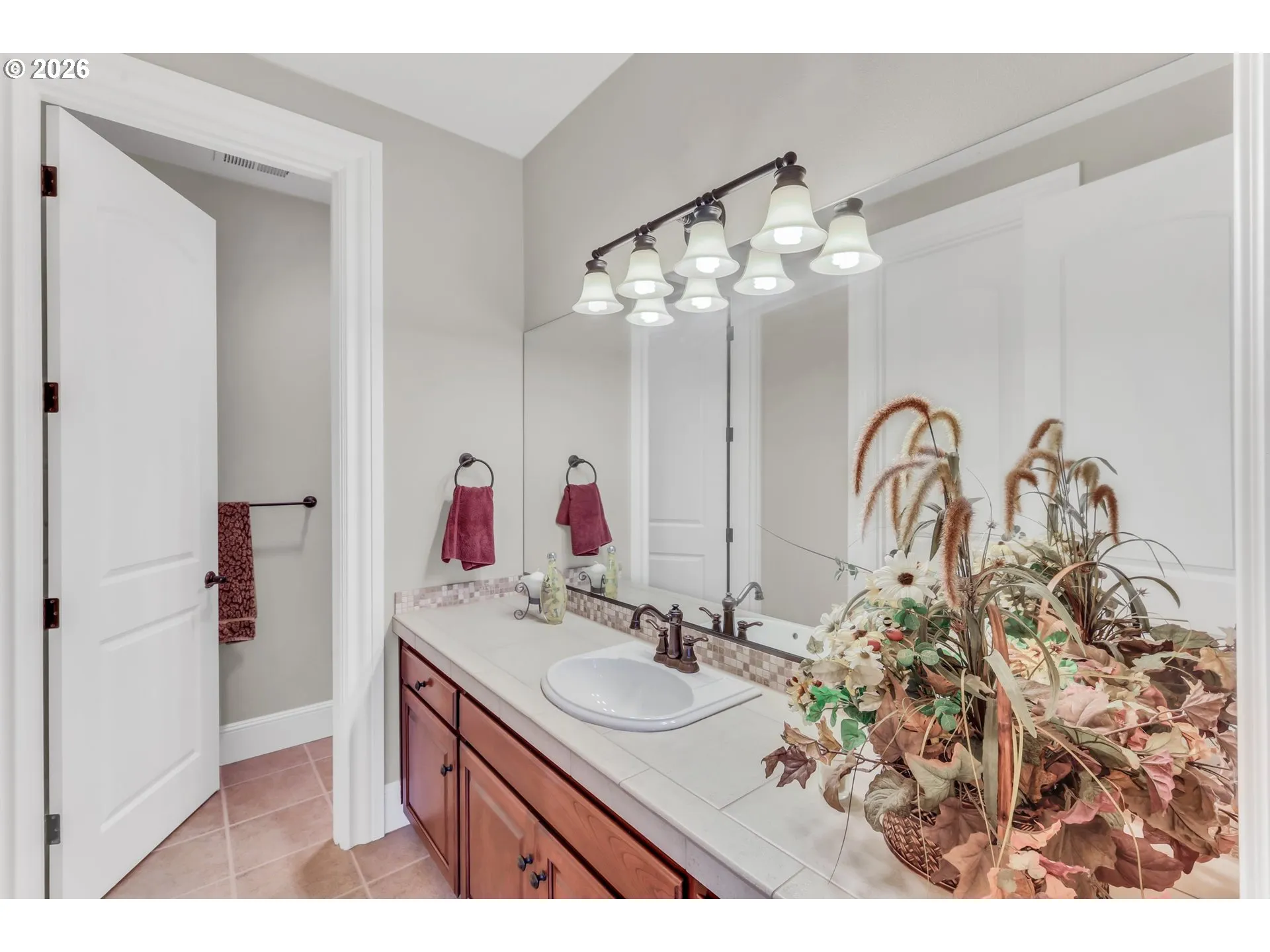 Bathroom-Upper