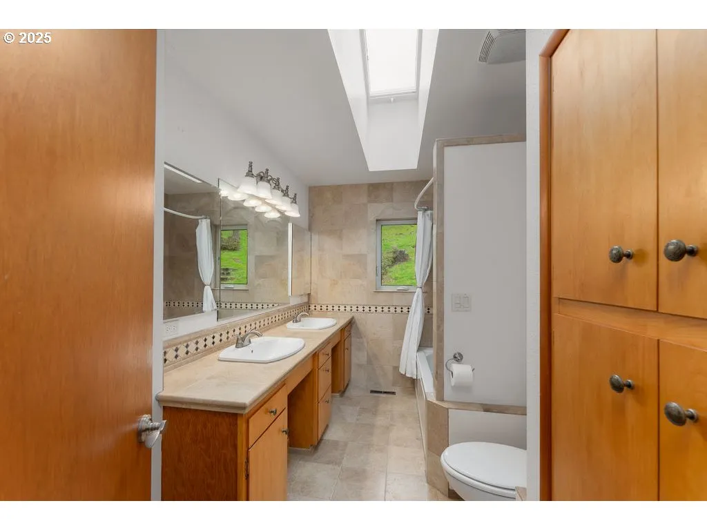 Bathroom-Double Sinks