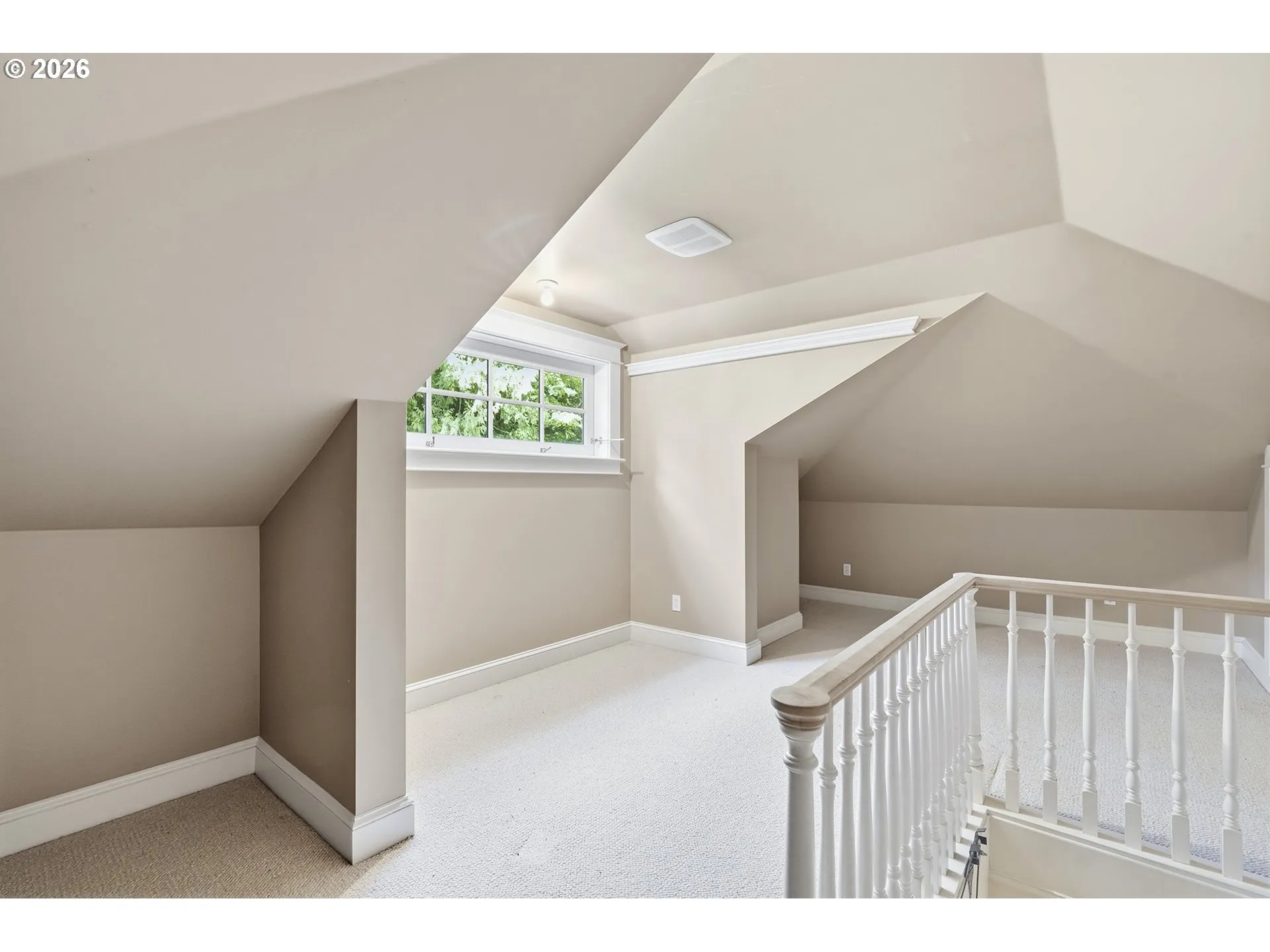 Bonus Room-Upper