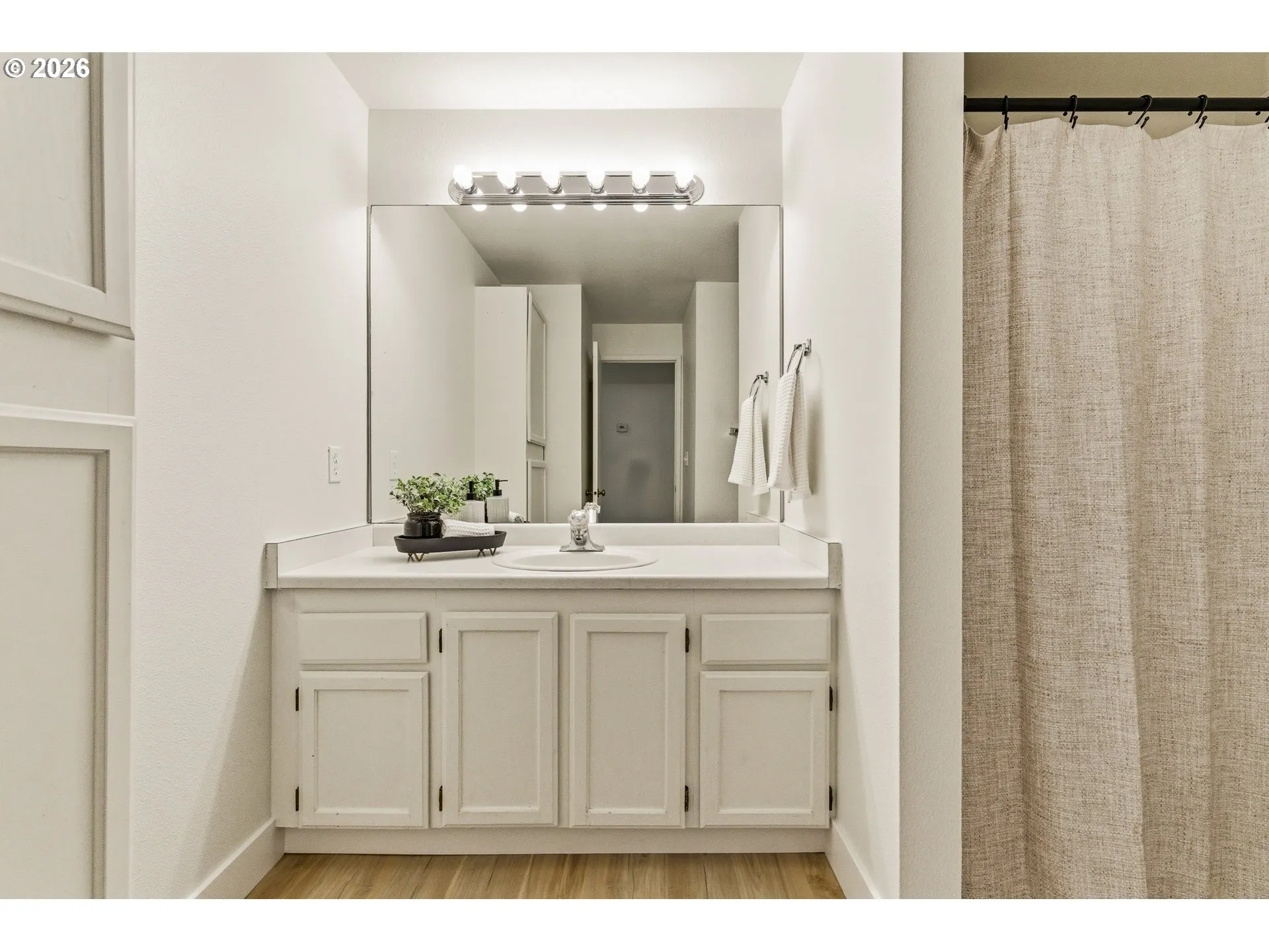 Bathroom-Hall