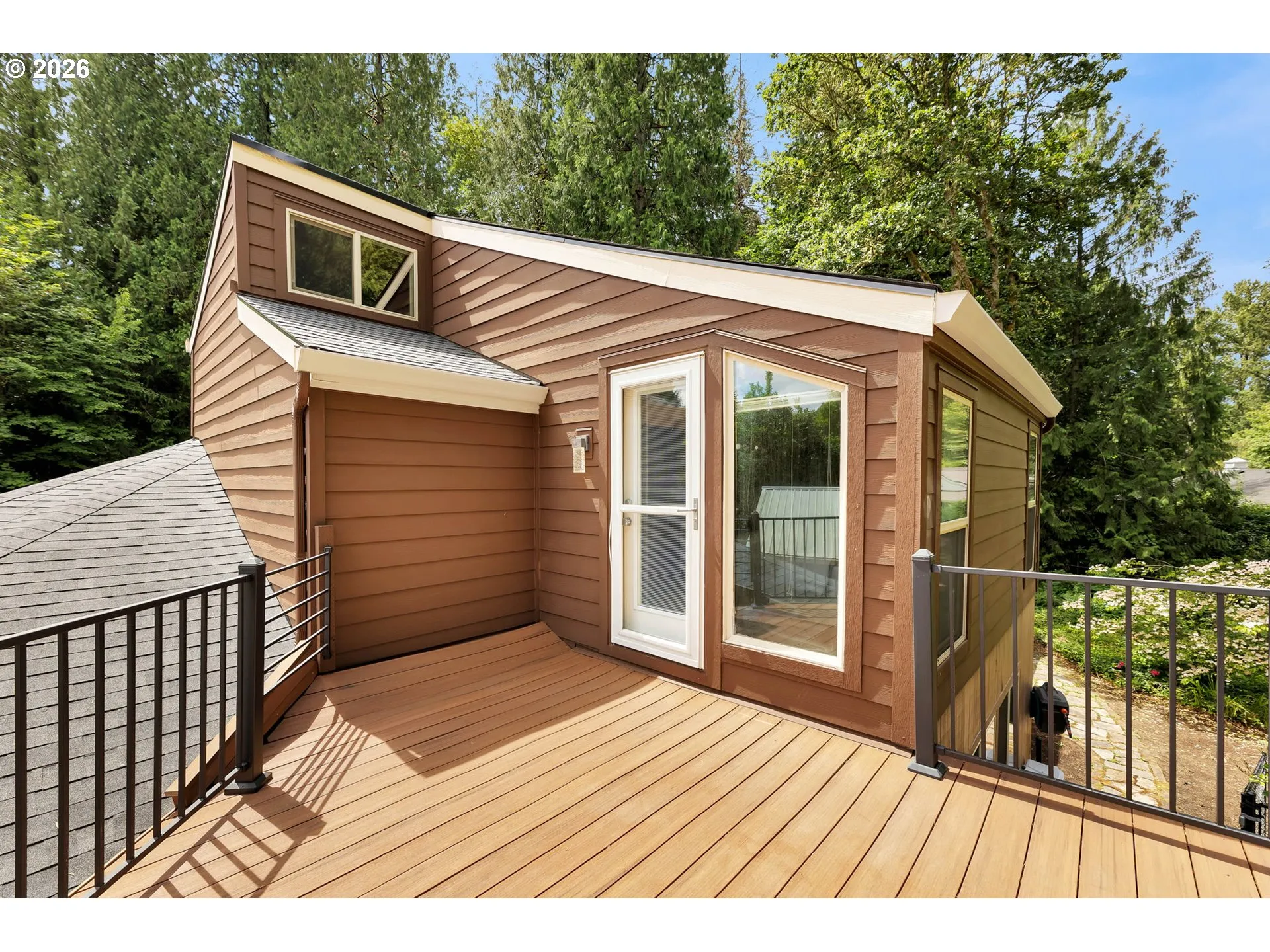Deck-Upper