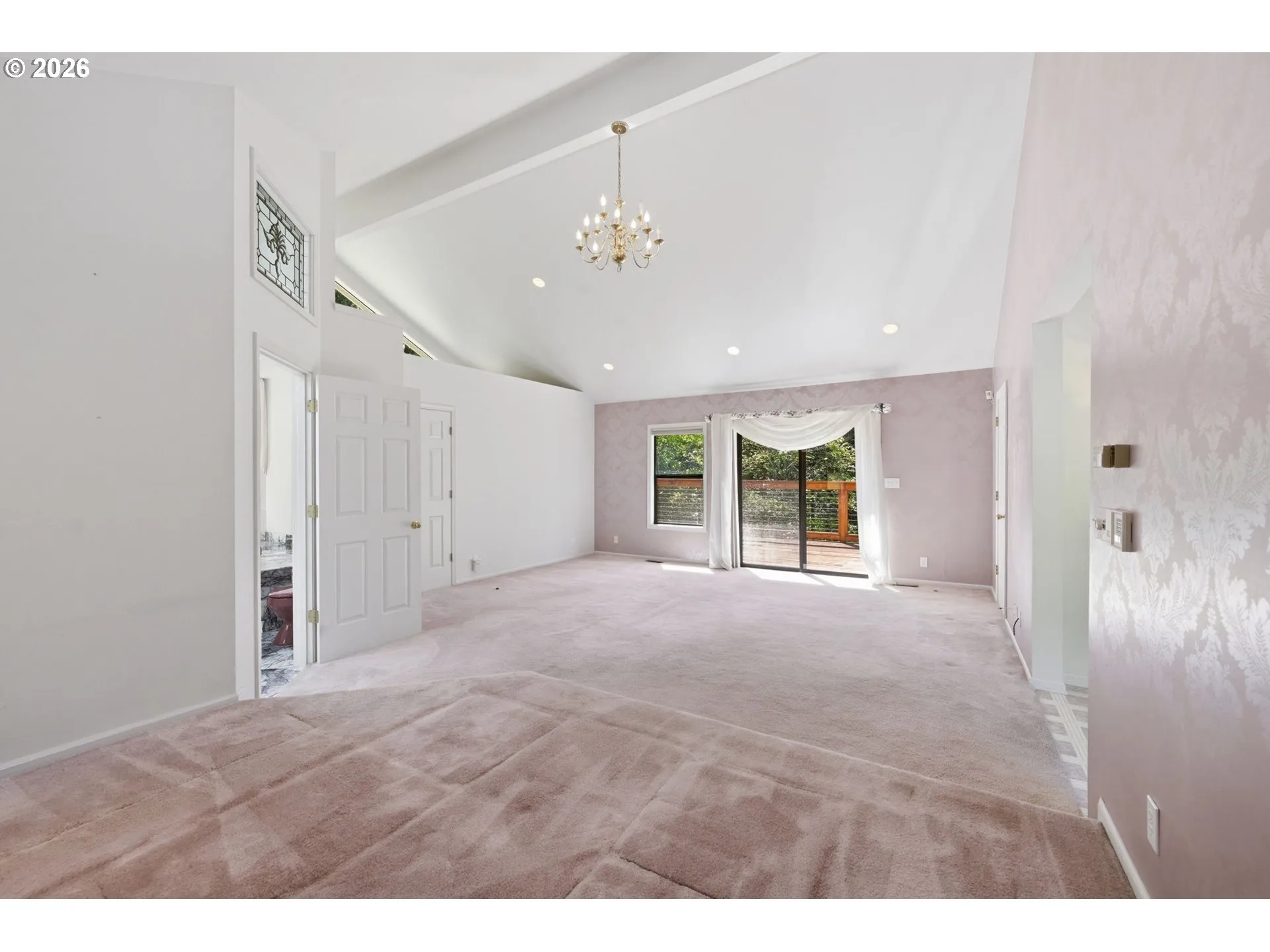 Primary Bedroom-Upper