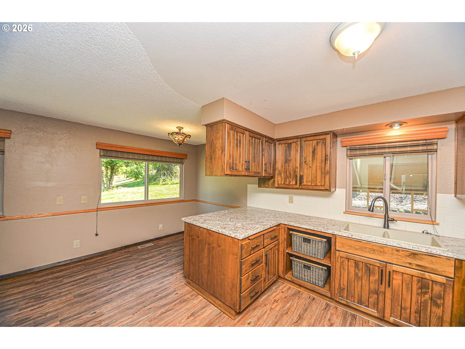 Kitchen-Eating Area