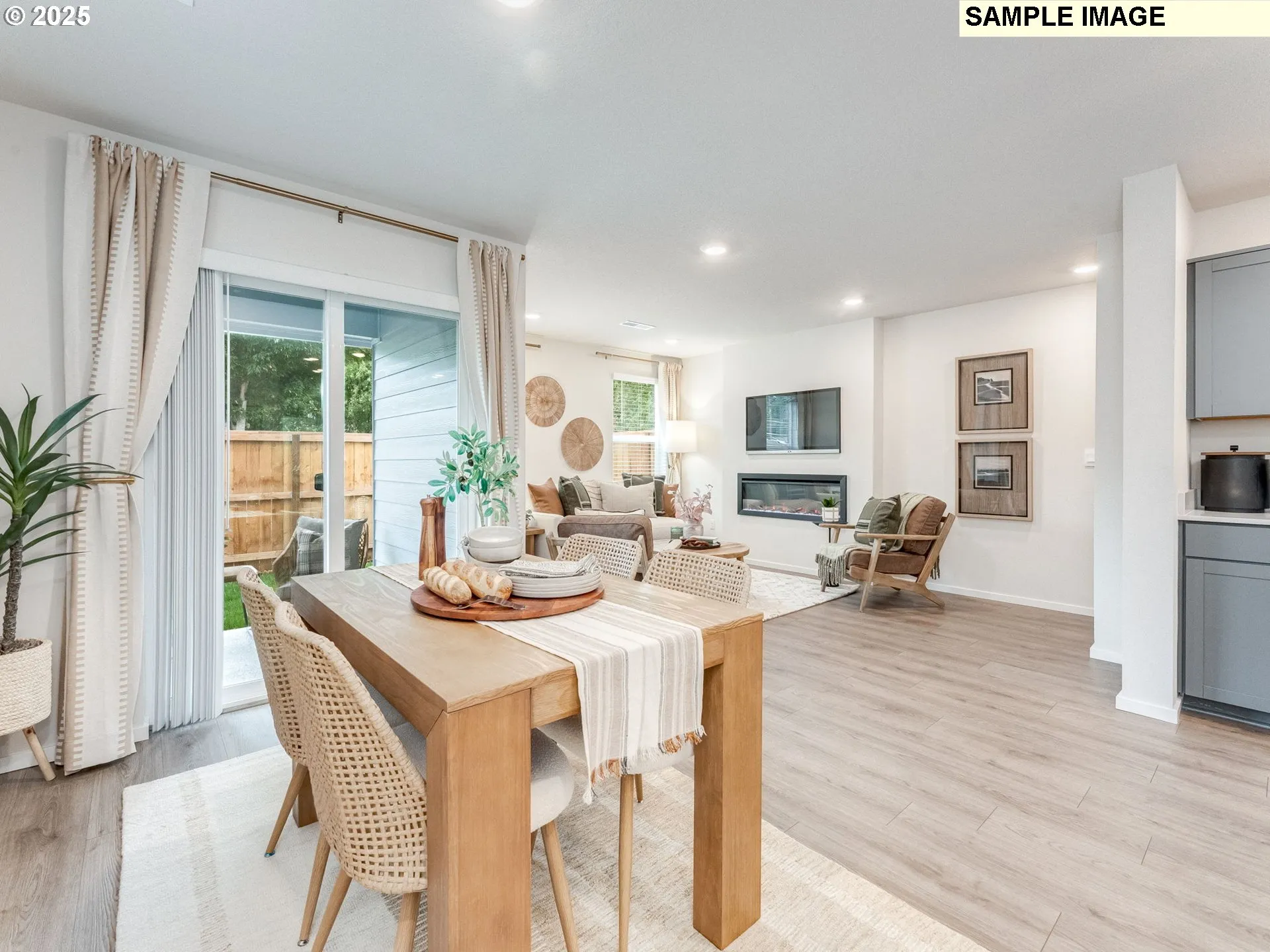 Living Room/Dining Room