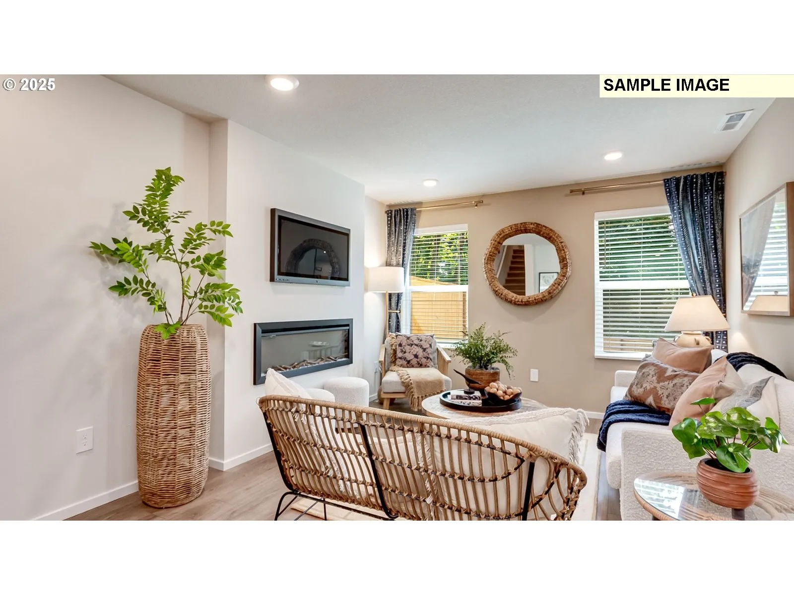 Living Room-Fireplace