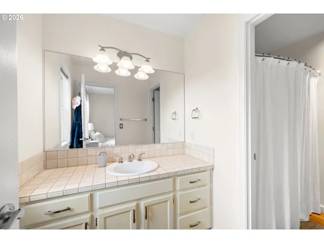 Bathroom-Jack and Jill