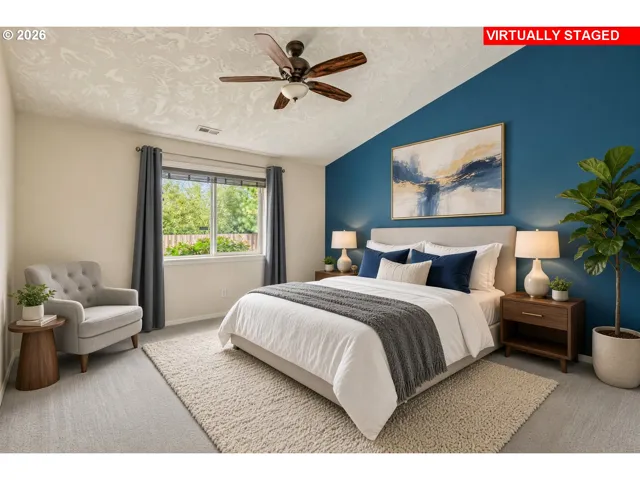 Bedroom, Owner's Suite-Vaulted Ceilings