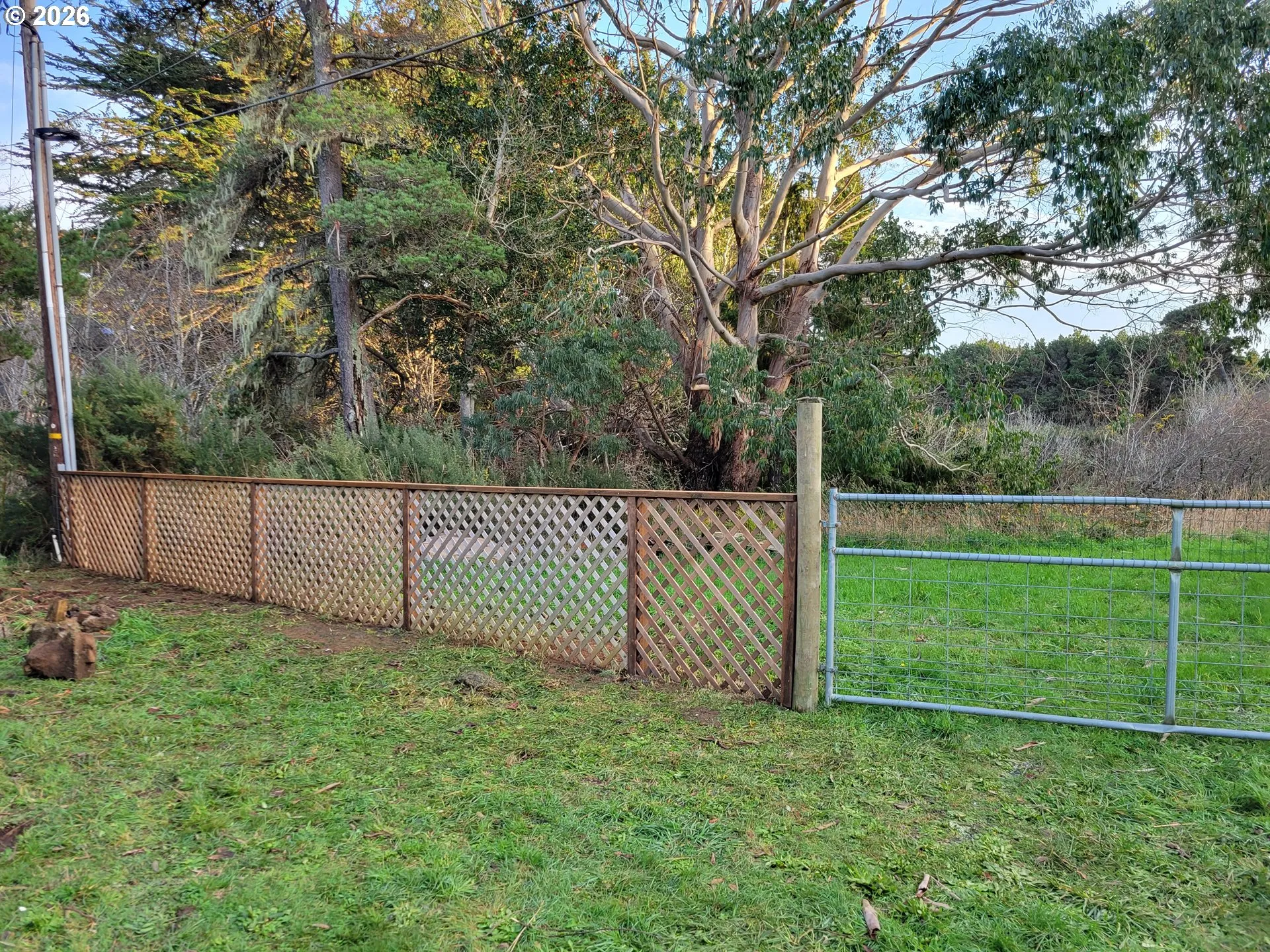 Front Yard-Fenced