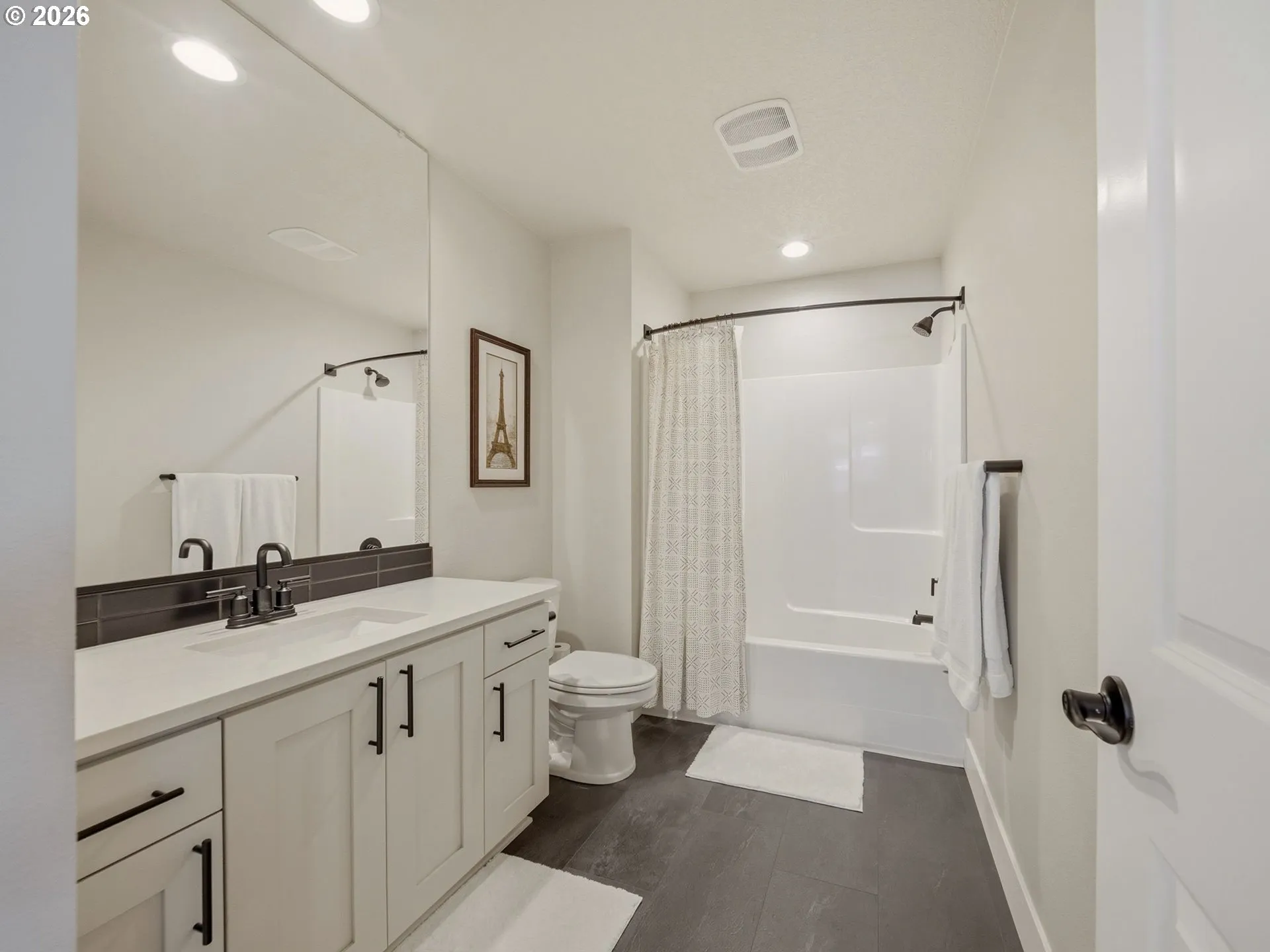 Bathroom-Upper