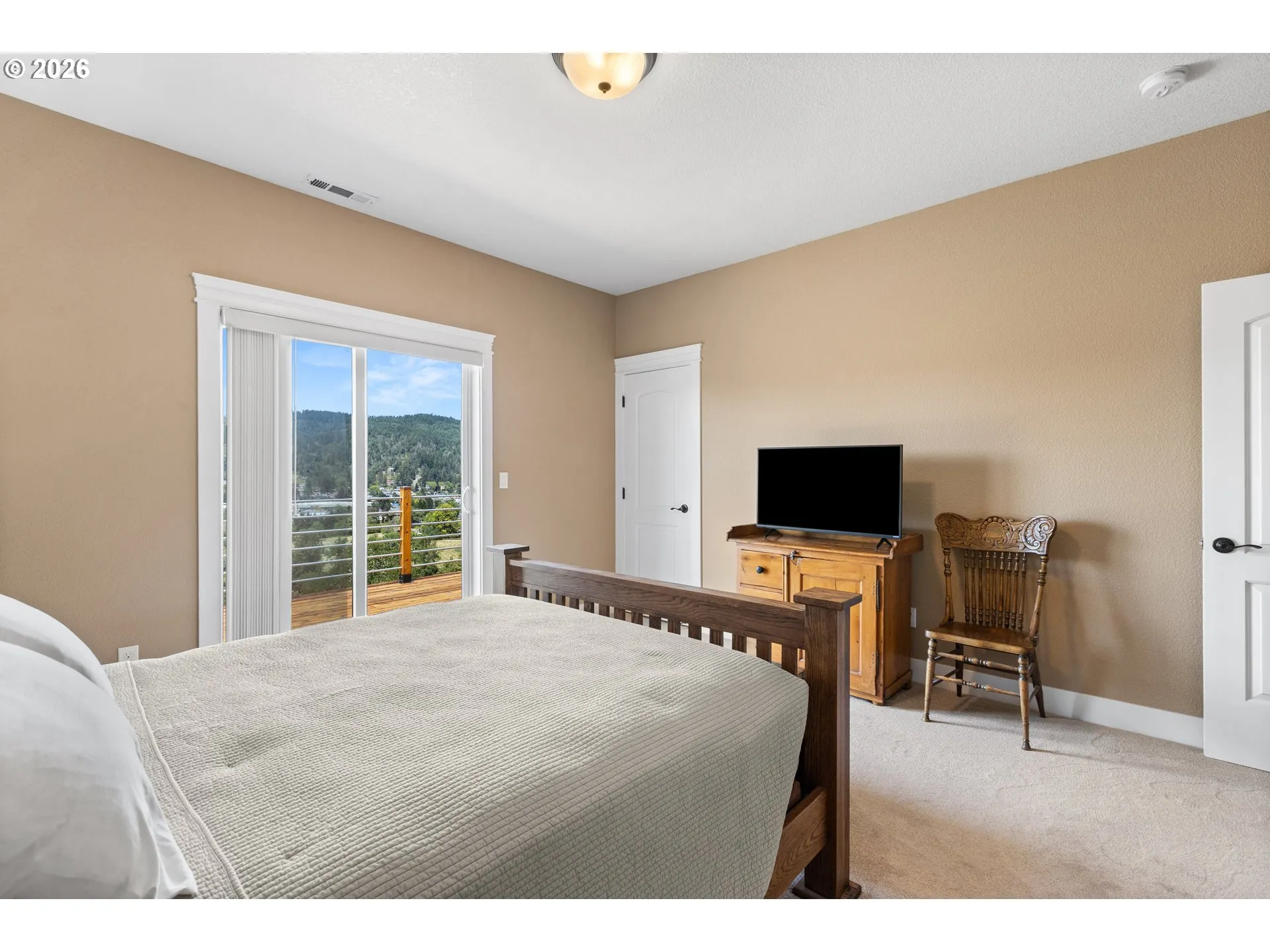 Bedroom, Primary