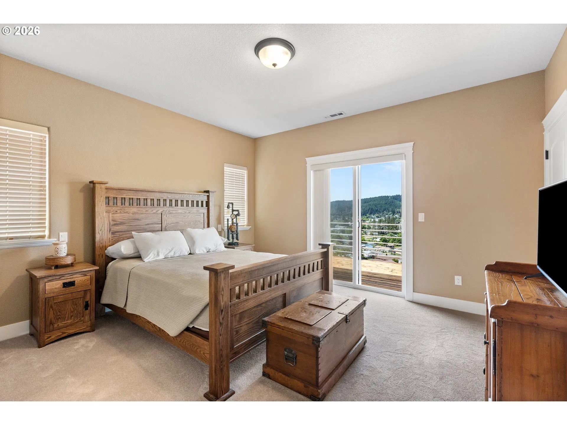 Bedroom, Primary