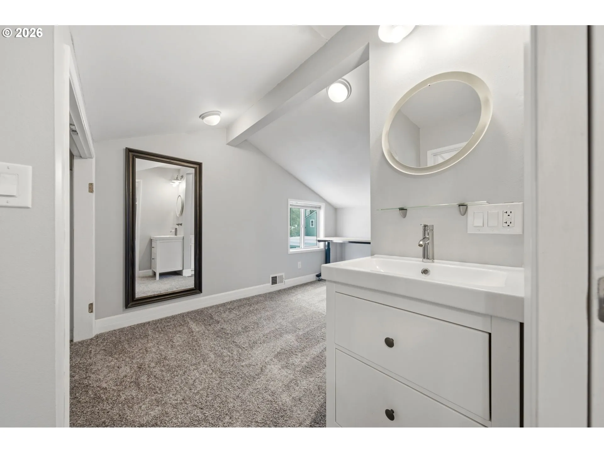 Laundry-Upper