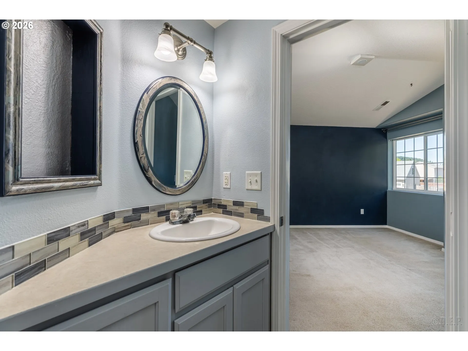 Bathroom, Attached