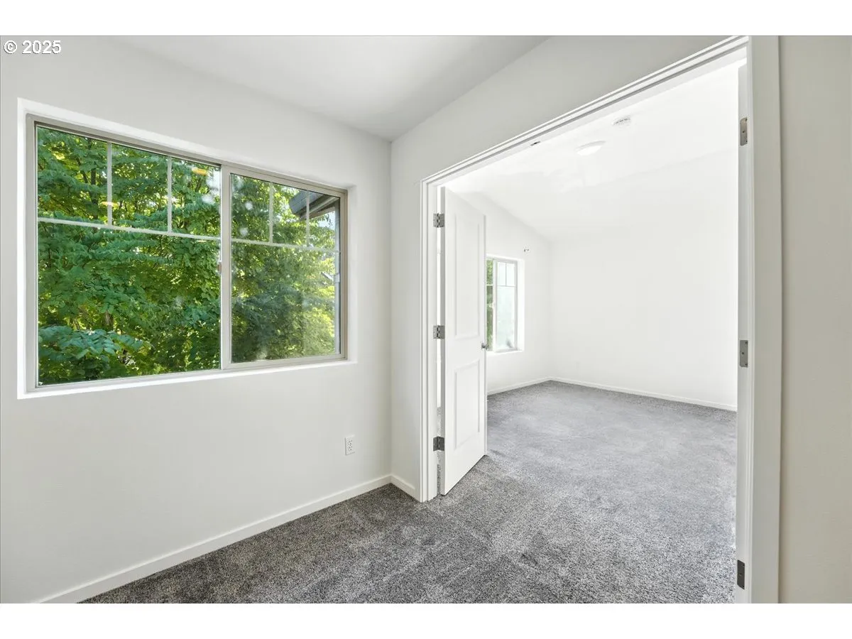 Bedroom, Primary-Upper