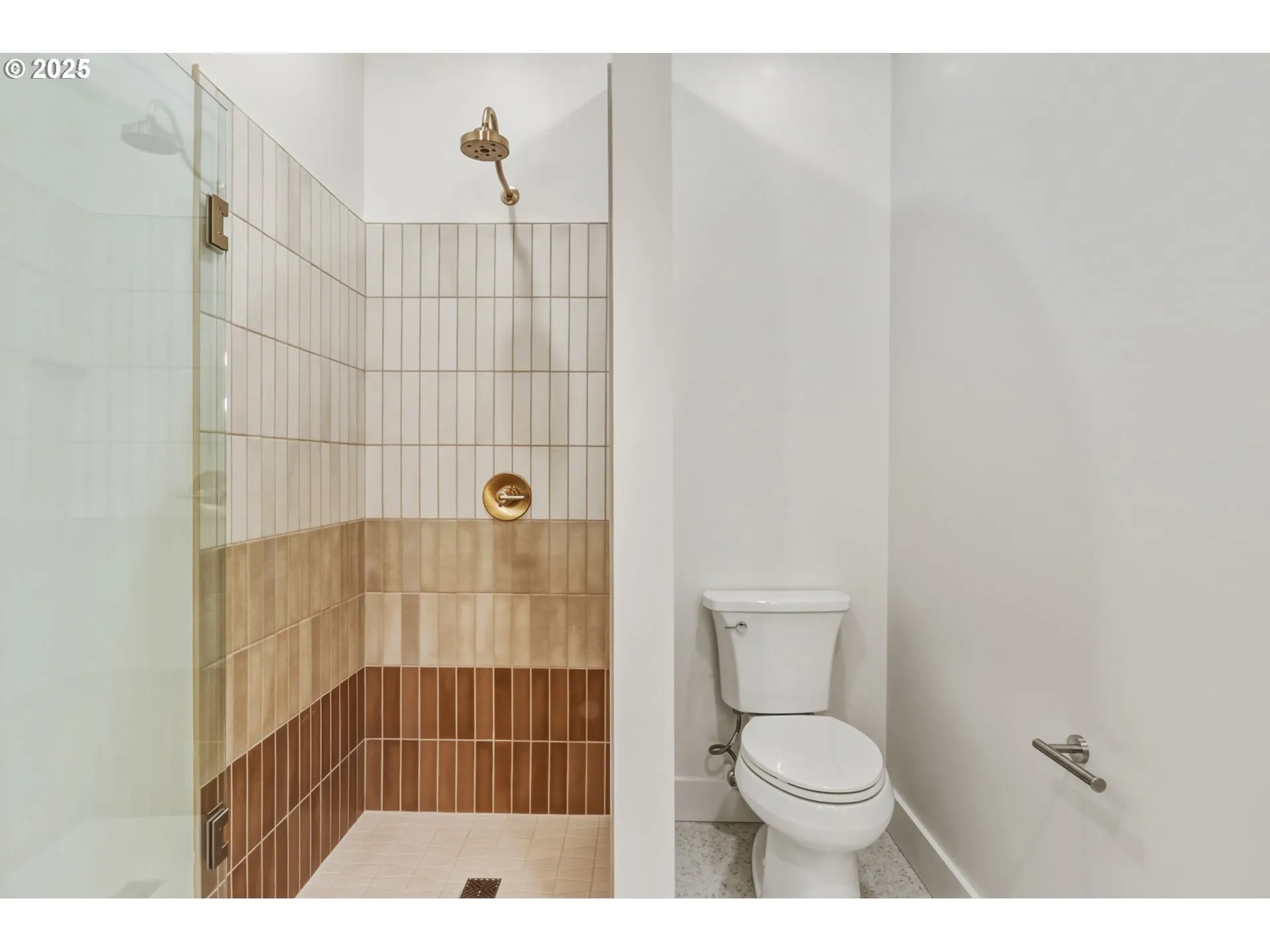 Bathroom, Continental-Main