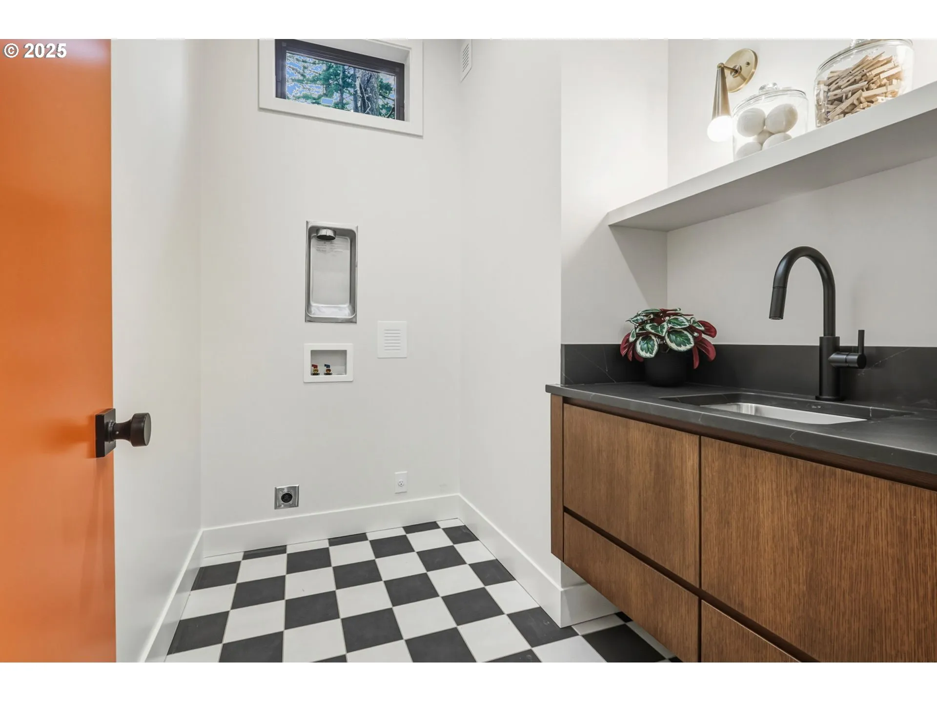Laundry-Main