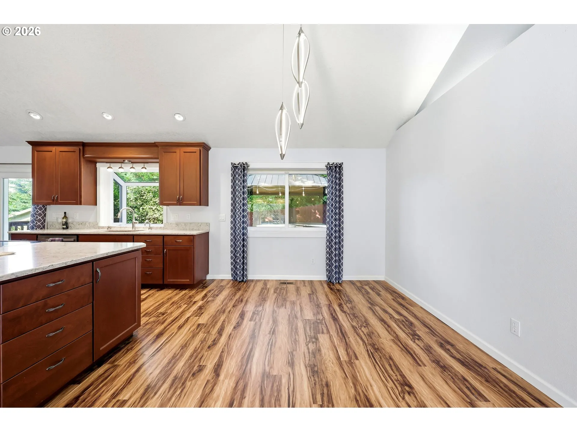 Dining Room-Vaulted Ceilings