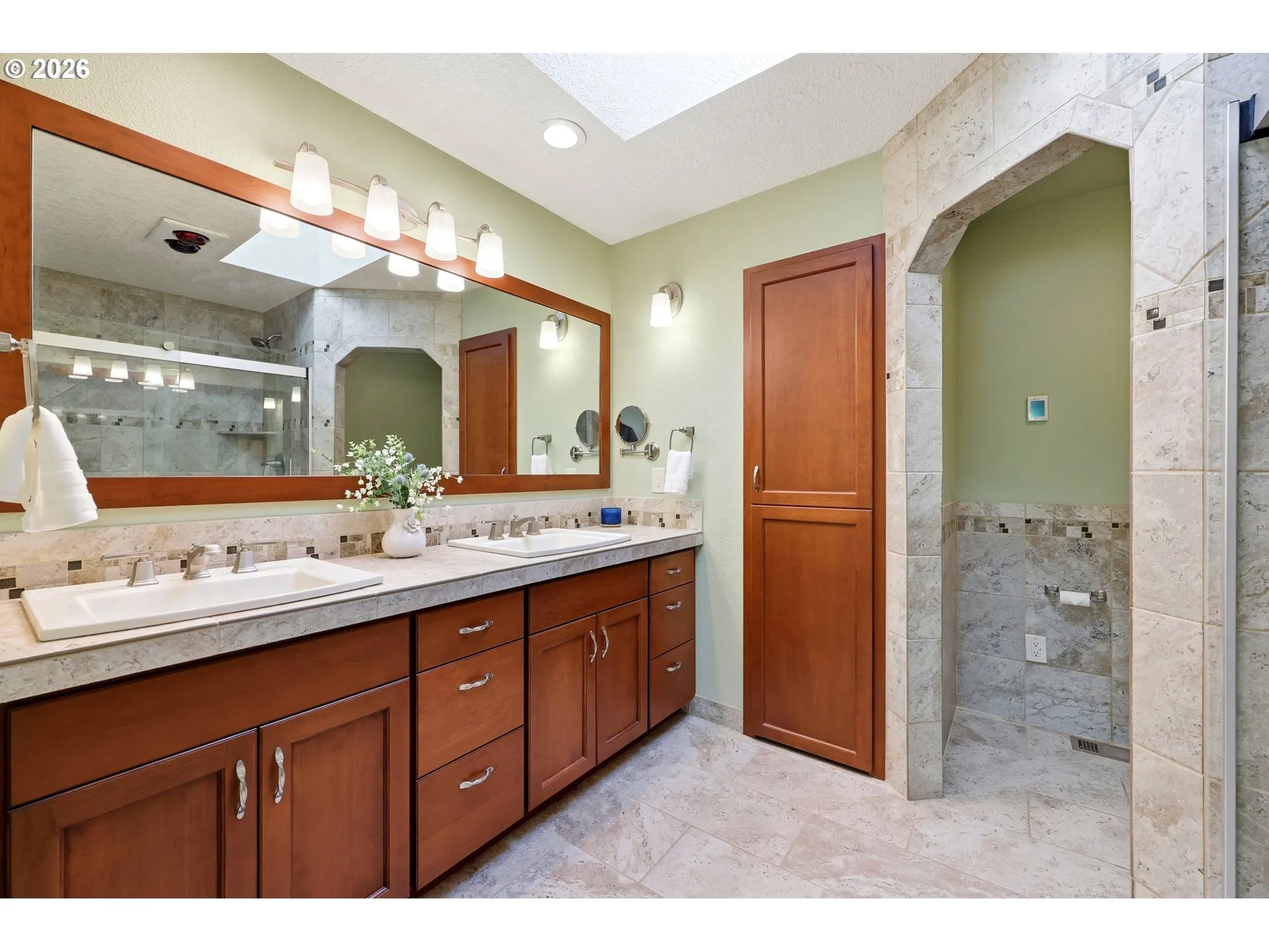 En Suite Bathroom