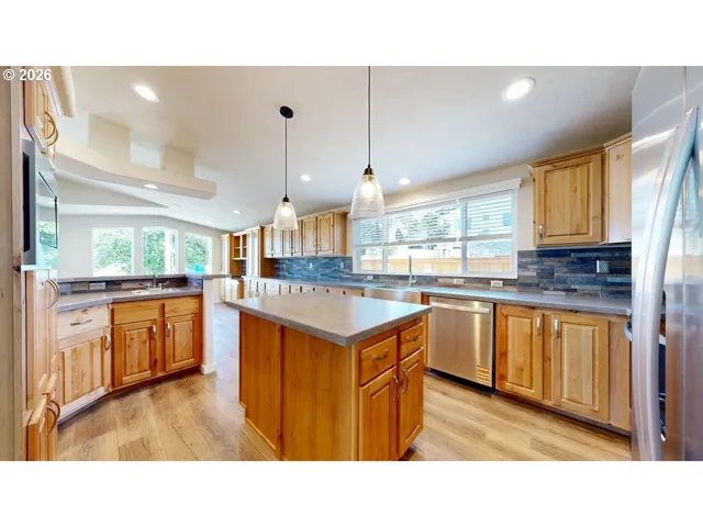 Kitchen-Island
