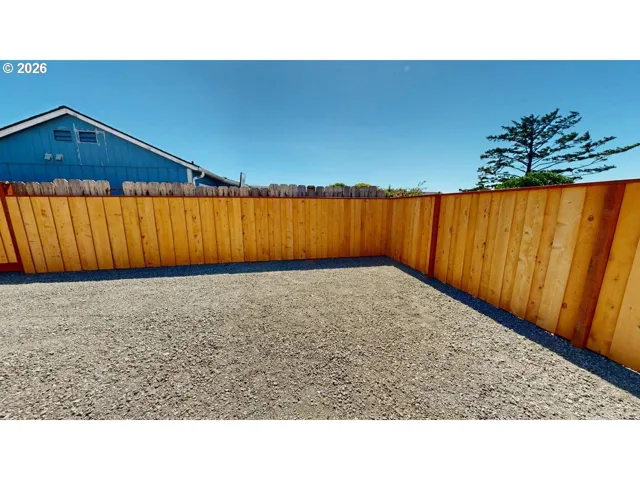 Yard-Fenced