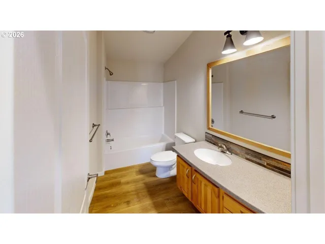 Bathroom-Hall