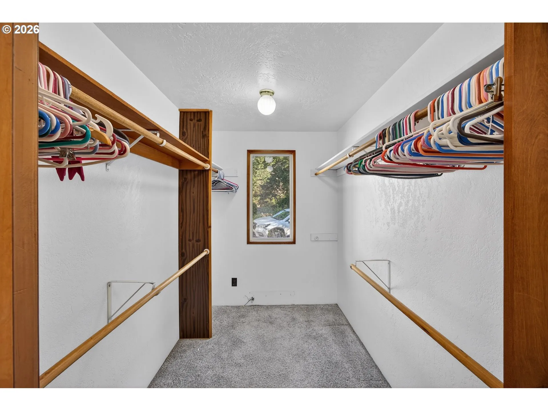 Bedroom-Walk-In Closet